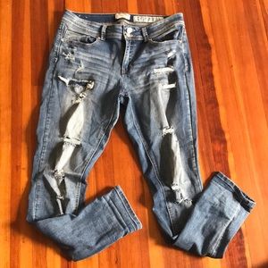 Indigo Rein Distressed Jeans